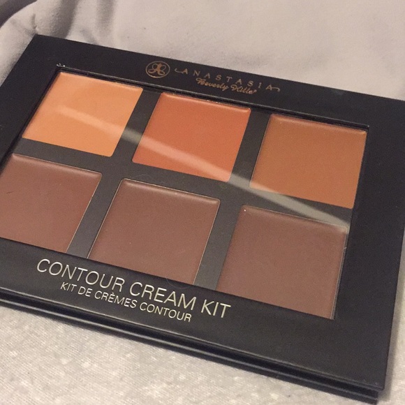 Anastasia Beverly Hills Other - Anastasia Beverly Hills Contour Cream Kit Deep